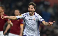 Ghi bàn kết liễu AS Roma, sao Fio bị đồng đội “tẩn”