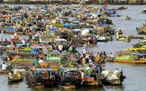 Sôi động du lịch ngày đầu năm