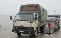 Hưng Yên: Nguy cơ mất an toàn từ các bến phà ngang sông