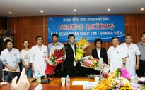 Hai bệnh nhân ghép tim và gan được xuất viện