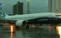 Boeing ra mắt máy bay mới 737 Max