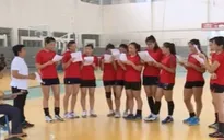 VTV Cup 2015: ĐT bóng chuyền nữ Việt Nam say sưa tập hát cải lương