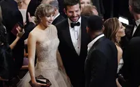 Bradley Cooper chia tay bạn gái kém 18 tuổi