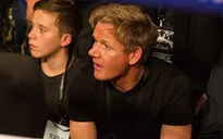 Brooklyn Beckham học nấu ăn từ GK Vua đầu bếp