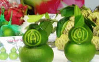 Bưởi chưng Tết tăng giá vẫn hút hàng