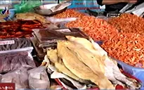 Hơn 50% mẫu cá khô dính chất diệt côn trùng ở Bình Dương