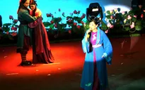 Độc đáo biểu diễn cải lương có thuyết minh tiếng Anh