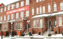Canada tăng mạnh thuế đối với người thu nhập cao
