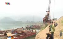 Cuộc sống người dân xóm "cát tặc"