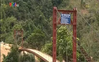 Cuộc sống người dân đổi thay nhờ cầu treo dân sinh