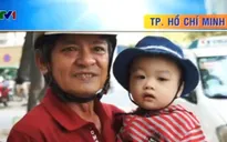 Bé trai bị bỏ rơi trên taxi được trở về gia đình
