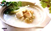 Về Bến Tre thưởng thức món cháo dừa