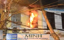TP.HCM: Cháy lớn cửa hàng điện tử, bé gái 2 tuổi tử vong