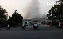 TP.HCM: Cháy lớn ở khu chế xuất Tân Thuận