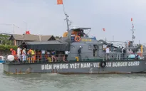 Khánh Hòa: Đưa 29 du khách Nga gặp nạn vào bờ an toàn