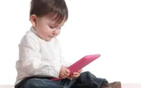 Làm gì khi trẻ đam mê thiết bị thông minh?