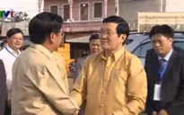 Chủ tịch nước gặp gỡ các lãnh đạo Lào