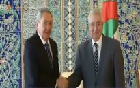 Chủ tịch Cuba thăm Algeria