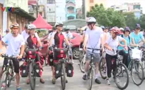 Đạp xe kêu gọi chấm dứt nạn mua bán sừng tê giác