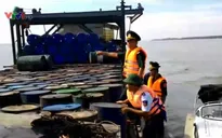 Bắt vụ vận chuyển 19.000 lít dầu nhớt không rõ nguồn gốc