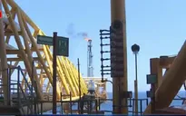 Giá dầu giảm tạo động lực phát triển cho Việt Nam