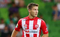 B. Bình Dương chiêu mộ trung vệ U21 Australia