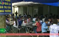 Trường học bán trú nhưng lại thiếu nhà ăn cho học sinh