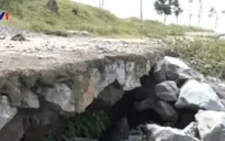"Cát tặc" hoành hành, nhà chức trách bận... đi họp
