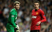 HLV Van Gaal muốn dứt điểm sớm vụ De Gea, Van Persie