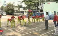 Người thầy dạy múa lân và tấm lòng đặc biệt với những đứa trẻ bụi đời