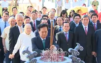 Dâng hương tưởng niệm Tổng Bí thư Nguyễn Văn Linh