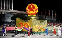 Hà Nội khoác áo mới lộng lẫy chờ đón Tết Độc lập