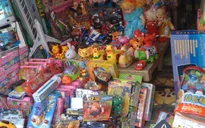Sự kiện nóng trong tuần: Đồ chơi độc hại bủa vây trẻ em