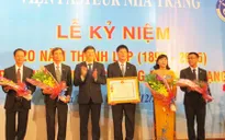 Viện Pasteur Nha Trang đón Huân chương Độc lập hạng II