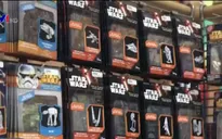 Thị trường kinh doanh đồ chơi “ăn theo” phim Star War