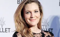 Drew Barrymore mong thay đổi quá khứ