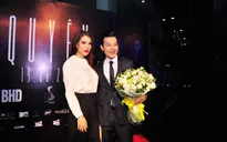 Trương Ngọc Ánh tặng hoa mừng vai diễn mới của Trần Bảo Sơn