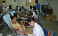 Đoàn Thanh niên Đài THVN tổ chức "Trung thu yêu thương" cho các bệnh nhi
