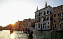 Italy: Nhiều doanh nghiệp bán lẻ và du lịch phá sản