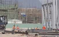Hà Tĩnh: Sập giàn giáo công trường Formosa, hàng chục người thương vong