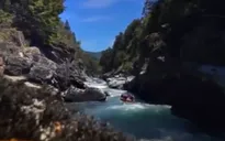 Argentina: Du lịch điêu đứng vì núi lửa Calbuco phun trào