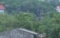 Đường điện trung thế án ngữ 10 năm, người dân bức xúc