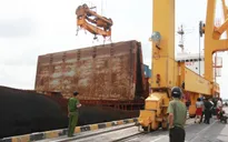Hải Phòng: Đứt cáp tàu hàng, 2 người tử vong