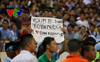 Dzeko được CĐV Việt Nam "ưu ái"