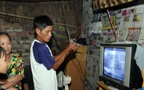 Lắp đặt đầu thu truyền hình kỹ thuật số cho hộ nghèo tại Đà Nẵng, Quảng Nam