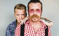 Khủng bố kinh hoàng tại Pháp: Ban nhạc rock Eagles of Death Metal thoát chết