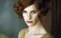 Eddie Redmayne gây bất ngờ với hình ảnh “chuyển giới”