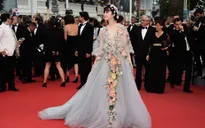 Phạm Băng Băng mang rừng hoa đến LHP Cannes 2015