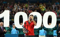Thế giới banh nỉ ngả mũ trước Federer