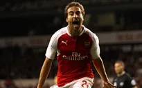 Capital One Cup: Arsenal có vé đi tiếp sau trận derby London kịch tính